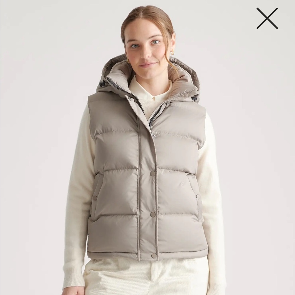 Responsible down puffer vest Quince